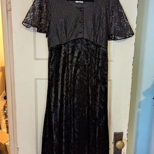 Vintage Goth Velvet & Lace Midi Dress